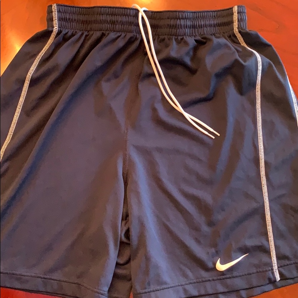 Mens athletic shorts Nike Dri-Fit 7” inseam S
